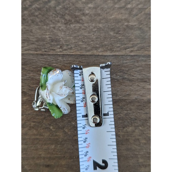 Vintage Porcelain Flower Clip-On Earrings - Picture 9 of 9
